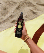Load image into Gallery viewer, Sun Bum SPF 15 Tanning Oil