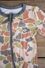 Load image into Gallery viewer, Burlebo Driftwood Camo Baby Zip Up