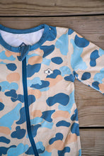 Load image into Gallery viewer, Burlebo Rockport Camo Baby Zip Up
