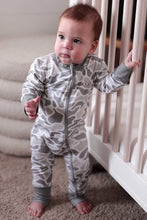 Load image into Gallery viewer, Burlebo White Camo Baby Zip Up