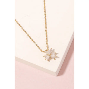 Oval Cluster Studded Pendant Necklace Gold