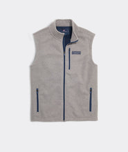 Load image into Gallery viewer, Vineyard Vines Mountain Sweater Fleece Vest in Ultimate Gray