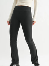 Load image into Gallery viewer, Newport FlexForm Bootcut Leggings