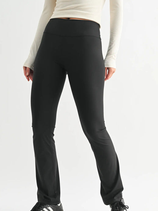 Newport FlexForm Bootcut Leggings