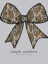 Load image into Gallery viewer, Simply Southern Camo Bow SS Tee in Ash Grey