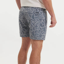 Load image into Gallery viewer, Southern Marsh Men's Billfish Lined Performance Shorts in Light Blue