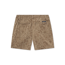 Load image into Gallery viewer, Southern Marsh Men&#39;s Billfish Lined Performance Short Brown Camo