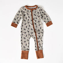 Load image into Gallery viewer, Burlebo Baby Zip Up in Ducks and Dogs