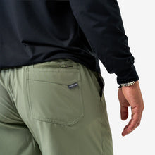 Load image into Gallery viewer, Burlebo 7" Everyday Shorts in Light Sage with Brush Country Pockets