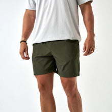 Load image into Gallery viewer, Burlebo 7&quot; Everyday Shorts in Mallard Green-Ducks and Dog Pocket