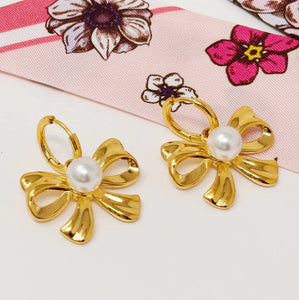 The Perfect Bow And Pearl Earrings