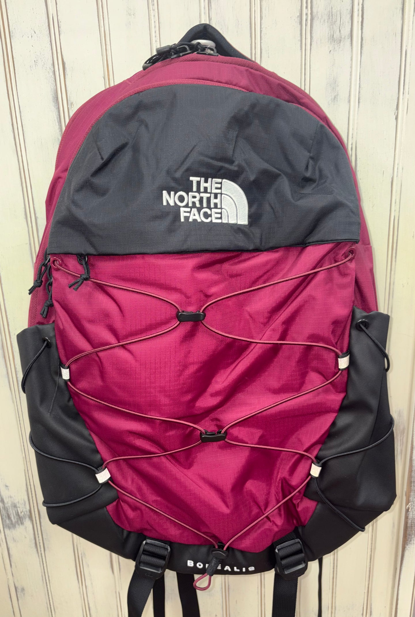 north face backpack burgundy The Borealis Meld Grey Dark Heather/TNF Black lined sleeve that can fit a 15 laptop The North Face Borealis Backpack
