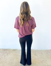 Load image into Gallery viewer, State Script SS Tee in Maroon