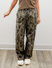 Load image into Gallery viewer, Lulu Mac Mossy Oak Bottomland Pants