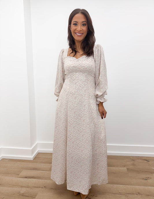 Straight And Narrow Sweetheart Floral Maxi Dress in Vintage Cream
