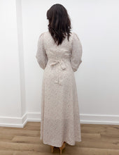 Load image into Gallery viewer, Straight And Narrow Sweetheart Floral Maxi Dress in Vintage Cream