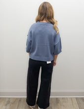 Load image into Gallery viewer, Really Nice Exposed Seam SS Pullover in Denim