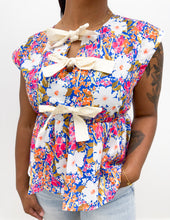 Load image into Gallery viewer, Look At Me Floral Bow Detail Blouse in Rose