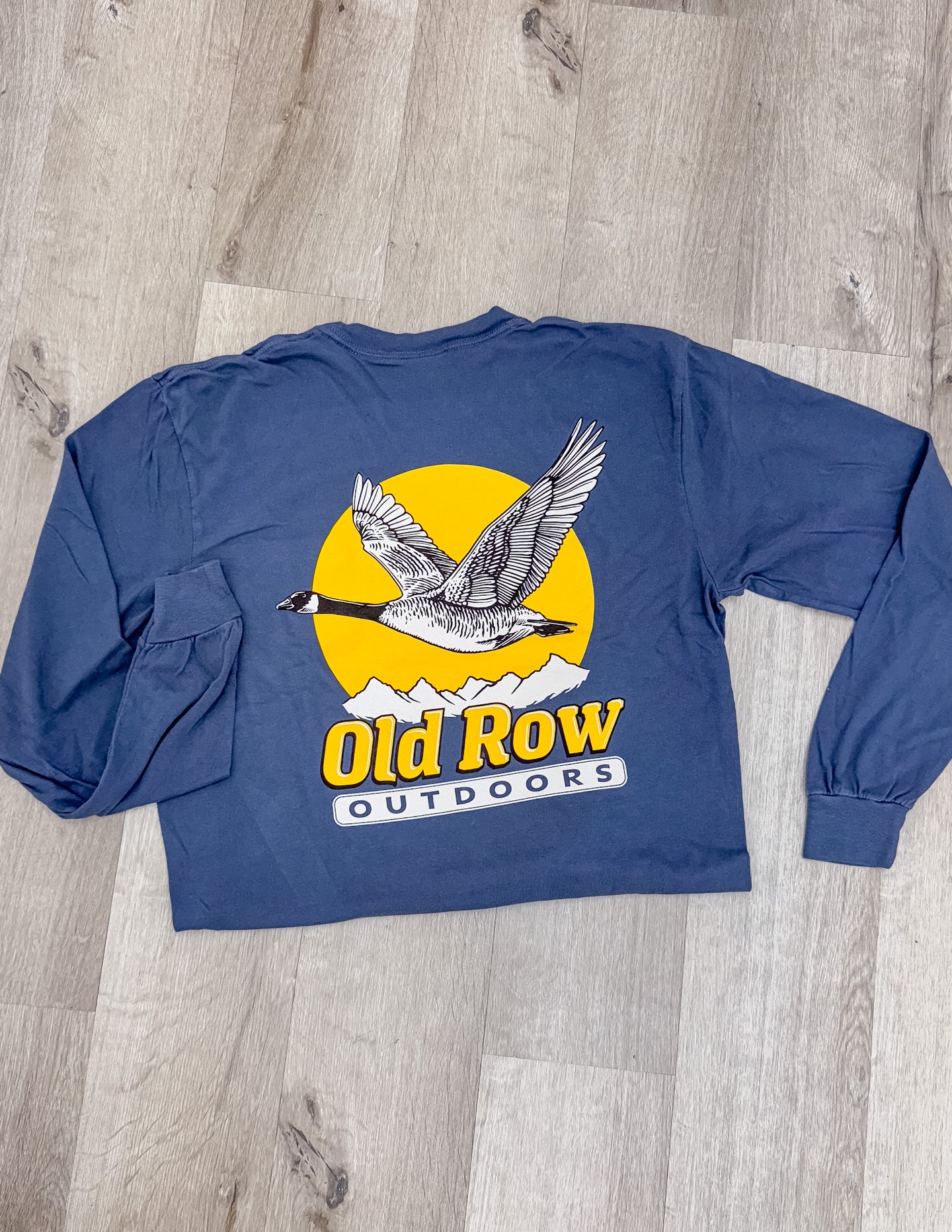 Old Row Outdoors Goose LS Pocket Tee