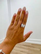 Load image into Gallery viewer, Kendra Scott Haley Bow Band Ring in Silver/Ivory MOP