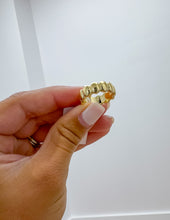 Load image into Gallery viewer, Kendra Scott Kaitlin Band Ring in Gold Metal