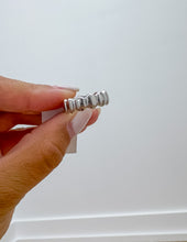 Load image into Gallery viewer, Kendra Scott Kaitlin Band Ring in Silver Metal