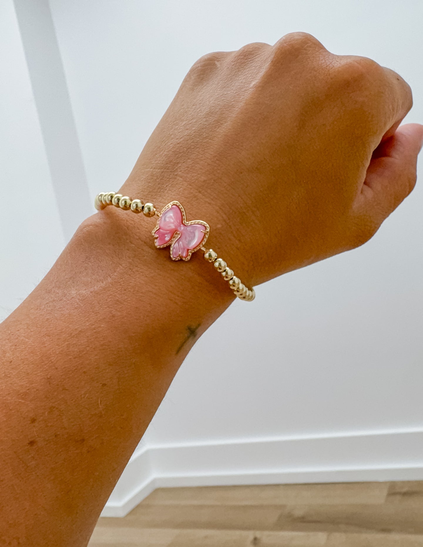 Kendra Scott Haley Bow STRCH Gold Bracelet in Blush Ivory MOP