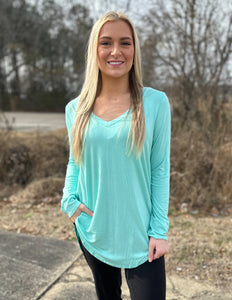 Show Me Everyday V-Neck Long Sleeve Top Mint