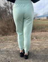Load image into Gallery viewer, Daydreaming French Terry Sweatpants Mint