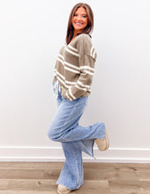 Load image into Gallery viewer, Take My Hand Waist Strap Side Slit Jeans