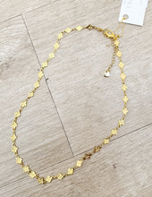 Load image into Gallery viewer, Closed Clover Layering Gold Chain