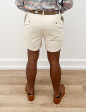 Load image into Gallery viewer, Southern Marsh Men&#39;s Regatta Stretch Short Audubon Tan