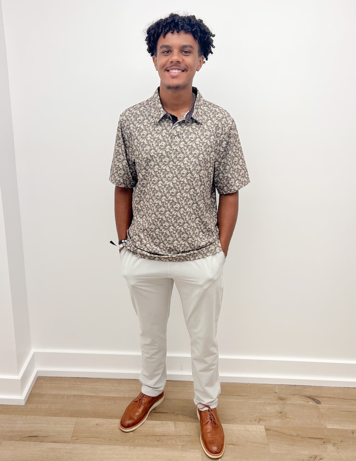 Southern Shirt Co. Men's Feathered Pursuit Printed Polo