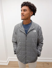 Load image into Gallery viewer, The North Face Men’s Junction Insulated Jacket in Smoked Pearl