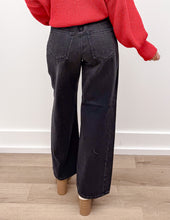 Load image into Gallery viewer, Famous Friends Barrel Twist Jeans in Black