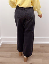 Load image into Gallery viewer, Famous Friends Barrel Twist Jeans in Black