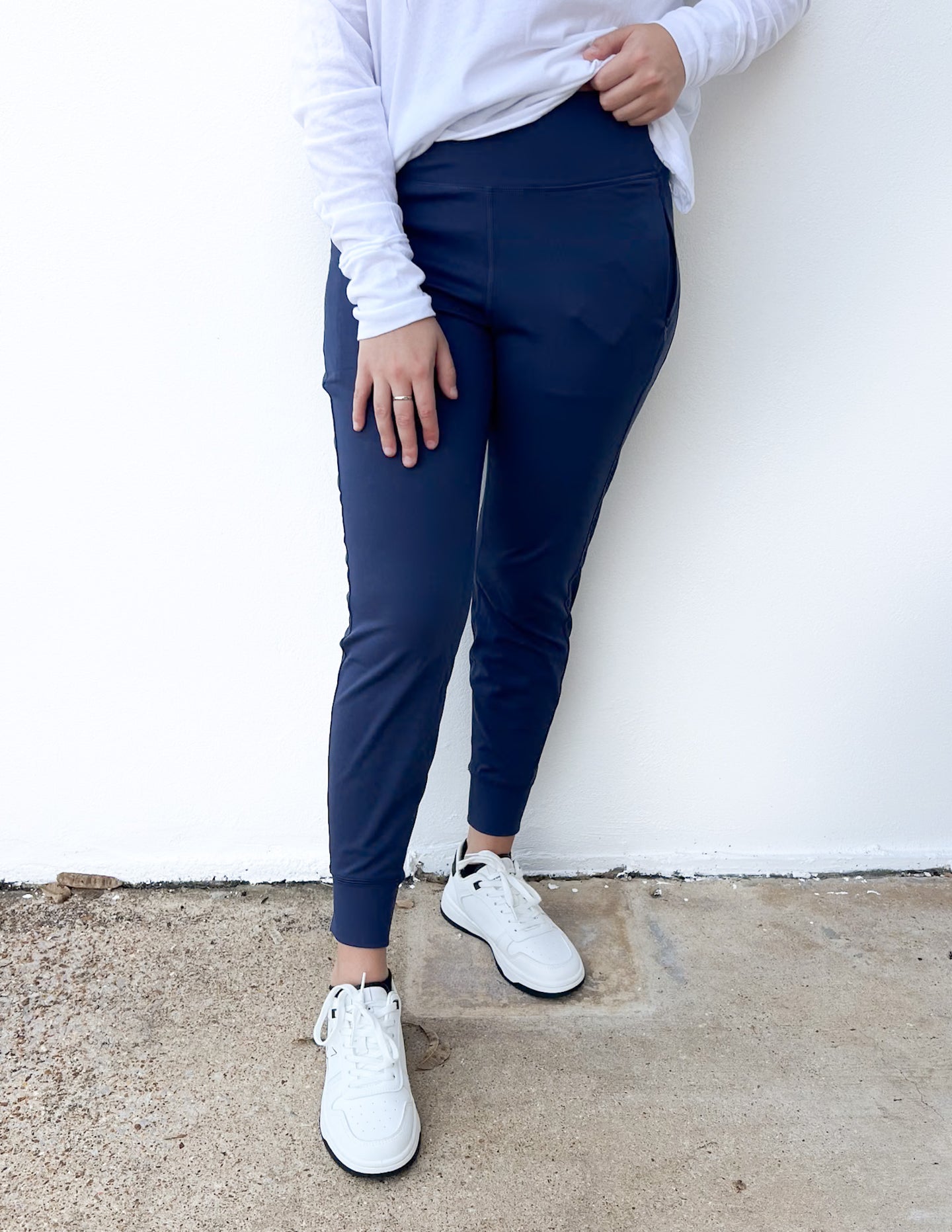 The Daily Grind Brush Inside Jogger in Mood Indigo