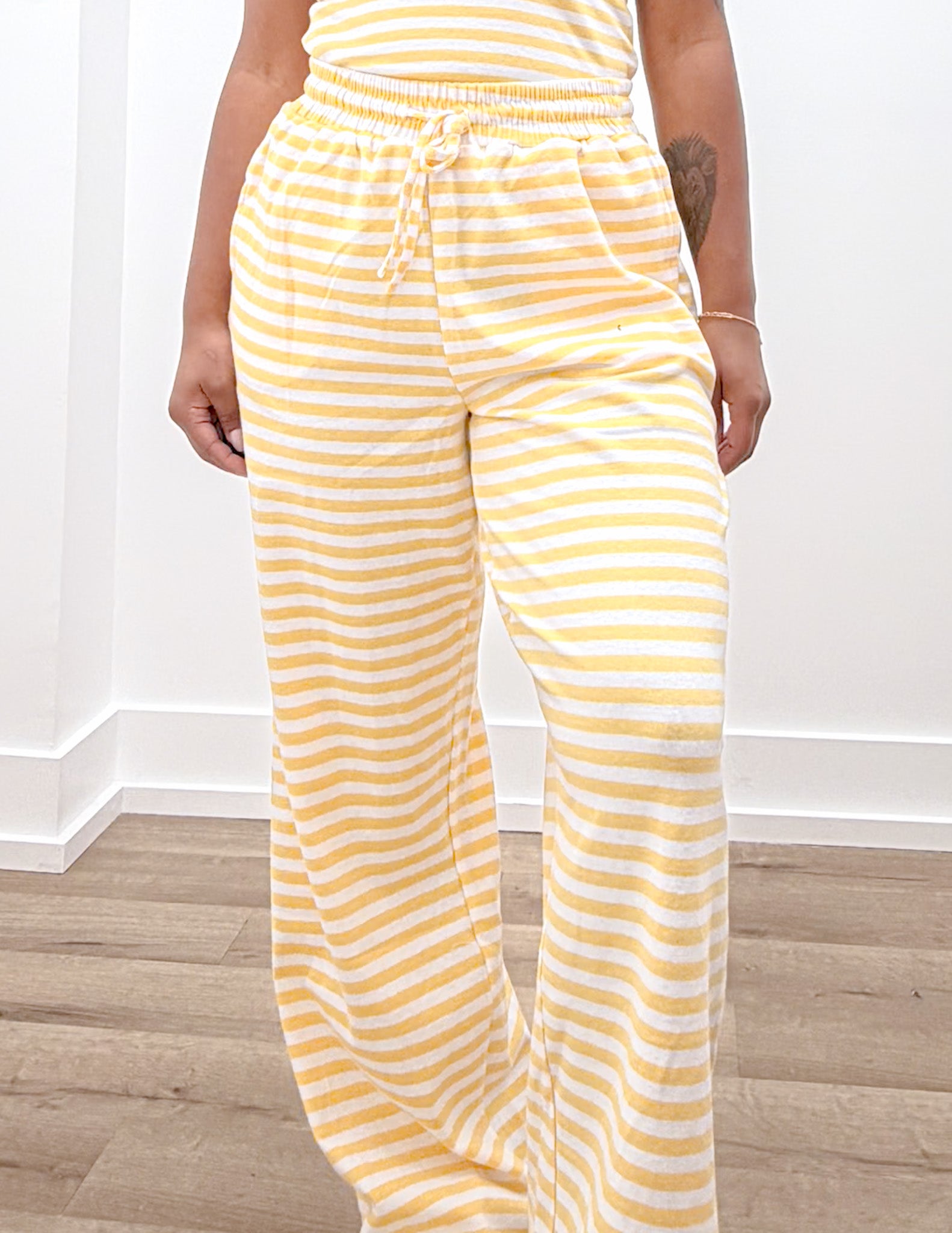 【新品未使用】Muriel Stripe Knit Jacket pants Lulu Mac Stripe Pants in Yellow – Versatile Boutique