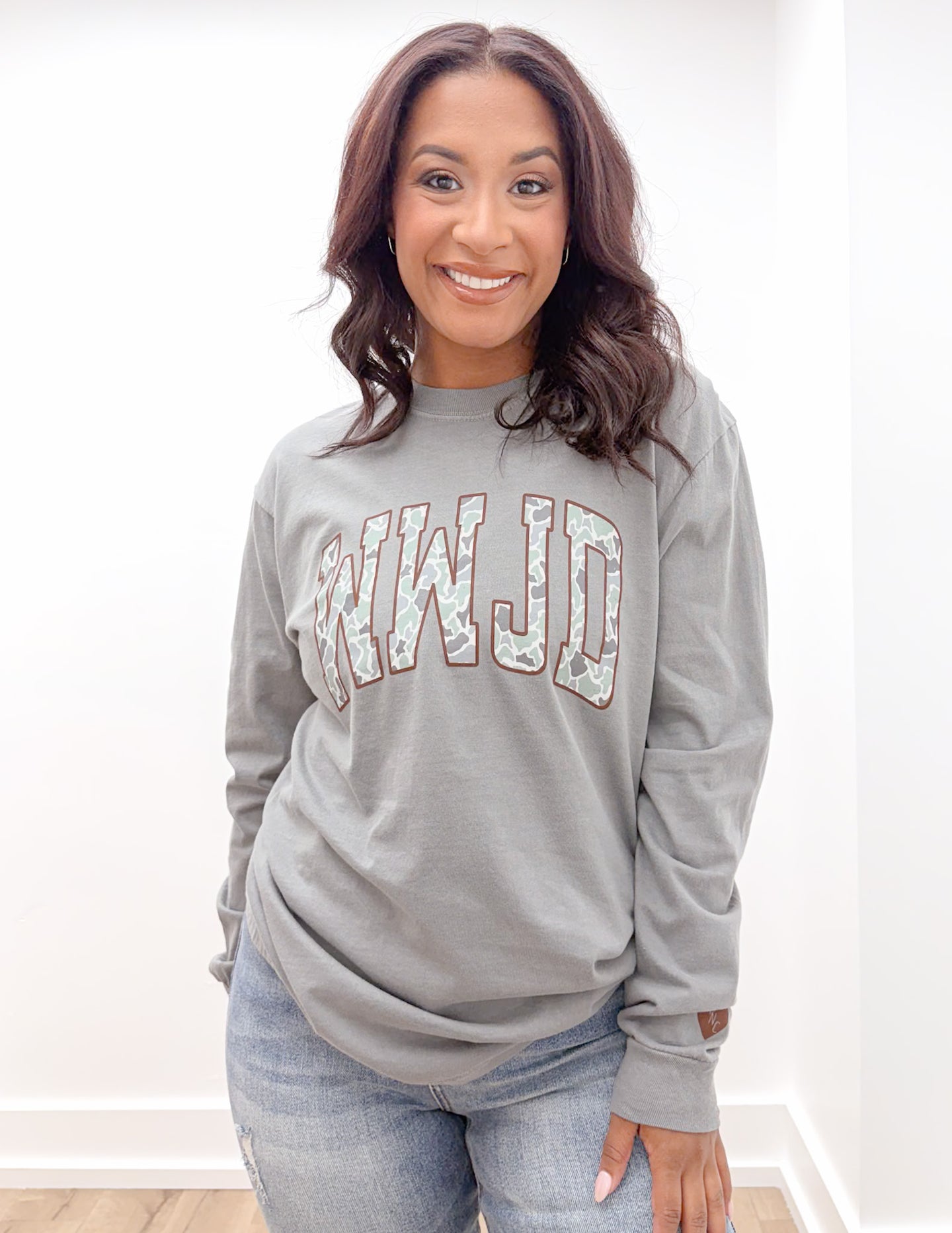 Addyson Nicole Company WWJD Camo Print LS Tee in Grey