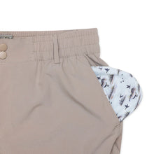 Load image into Gallery viewer, Burlebo 5.5&quot; Everyday Cobblestone Khaki Shorts with Duck Hunt Pockets