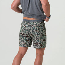 Load image into Gallery viewer, Burlebo 5.5&quot; Athletic Shorts in Retro Duck Camo