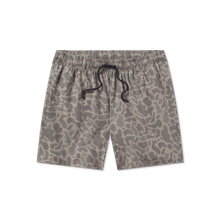 Load image into Gallery viewer, Southern Marsh Men&#39;s Harbor Stretch Seawash Lined Swim Trunk