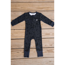 Load image into Gallery viewer, Burlebo Baby Zip Up in Black Camo