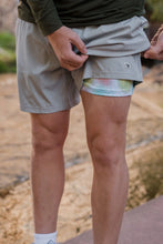 Load image into Gallery viewer, Burlebo 7&quot; Light Grey Athletic Shorts with Mayan Liner