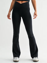 Load image into Gallery viewer, Venice Crossover Waist Yoga Pants