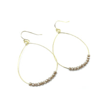 Load image into Gallery viewer, Erin Gray Aster Earrings in Champagne