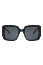 Load image into Gallery viewer, Typical Days Sunglasses Black