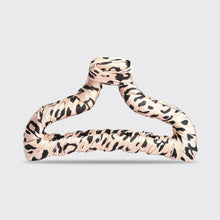 Load image into Gallery viewer, Satin Wrapped Claw Clip Leopard