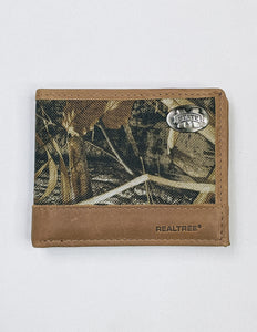 Men's Realtree Passcase Concho Wallet