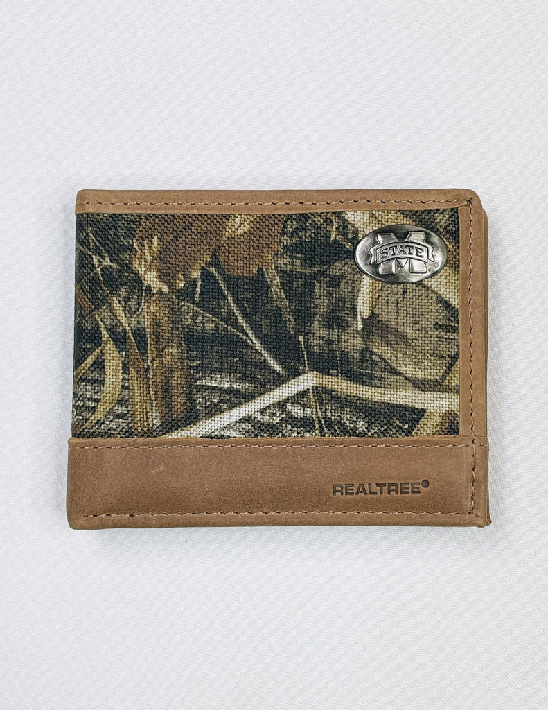 Men's Realtree Passcase Concho Wallet